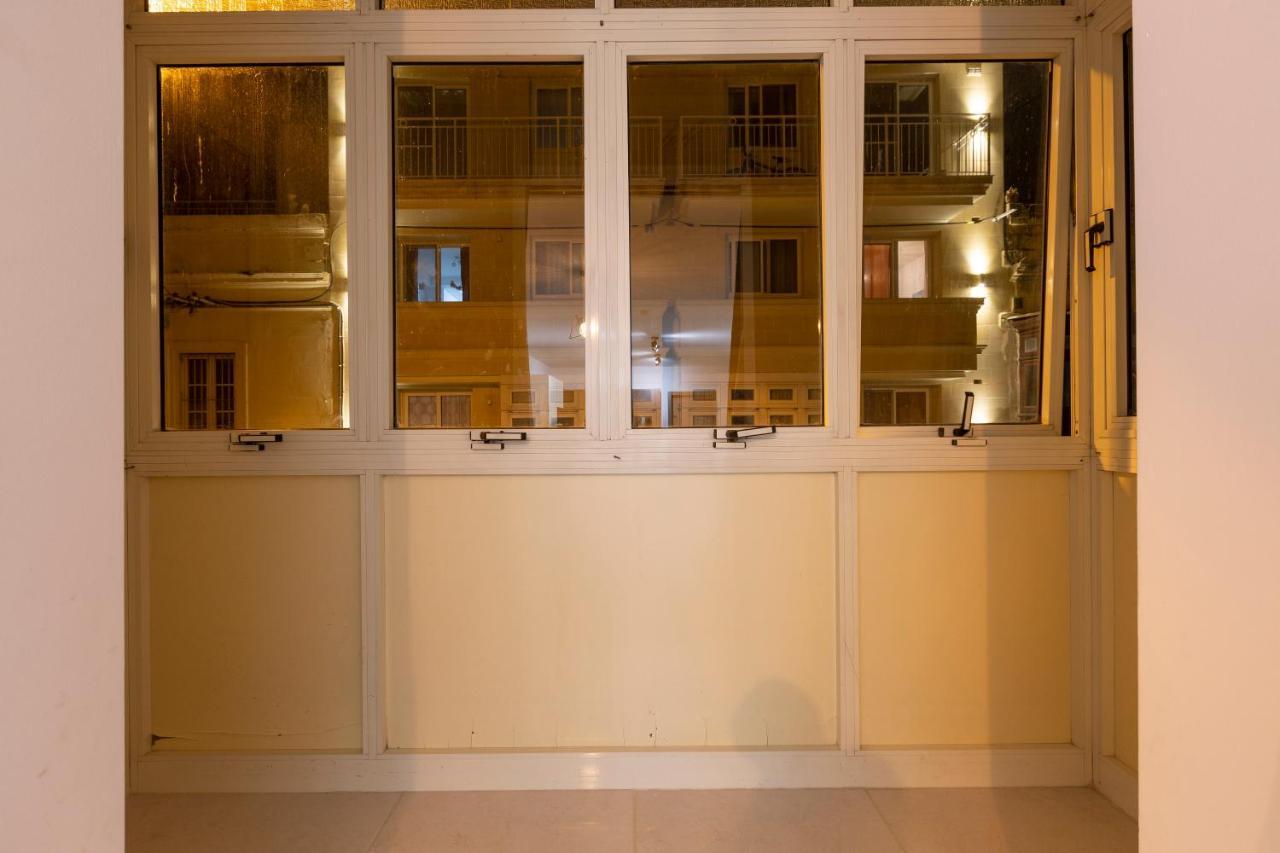 Charming 2Br W/Maltese Balcony Off The Promenade By 360 Estates Lejlighed Gzira Eksteriør billede